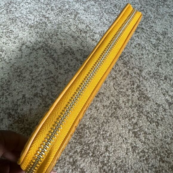 H&M Gold Faux Leather Wallet - Picture 3 of 8